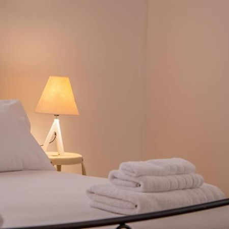 Seaview Stylish Flat In Andros - Walk To Beach Екстер'єр фото